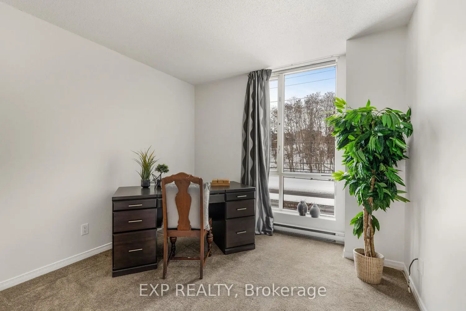 330 Centrum Boulevard 510 photo 4