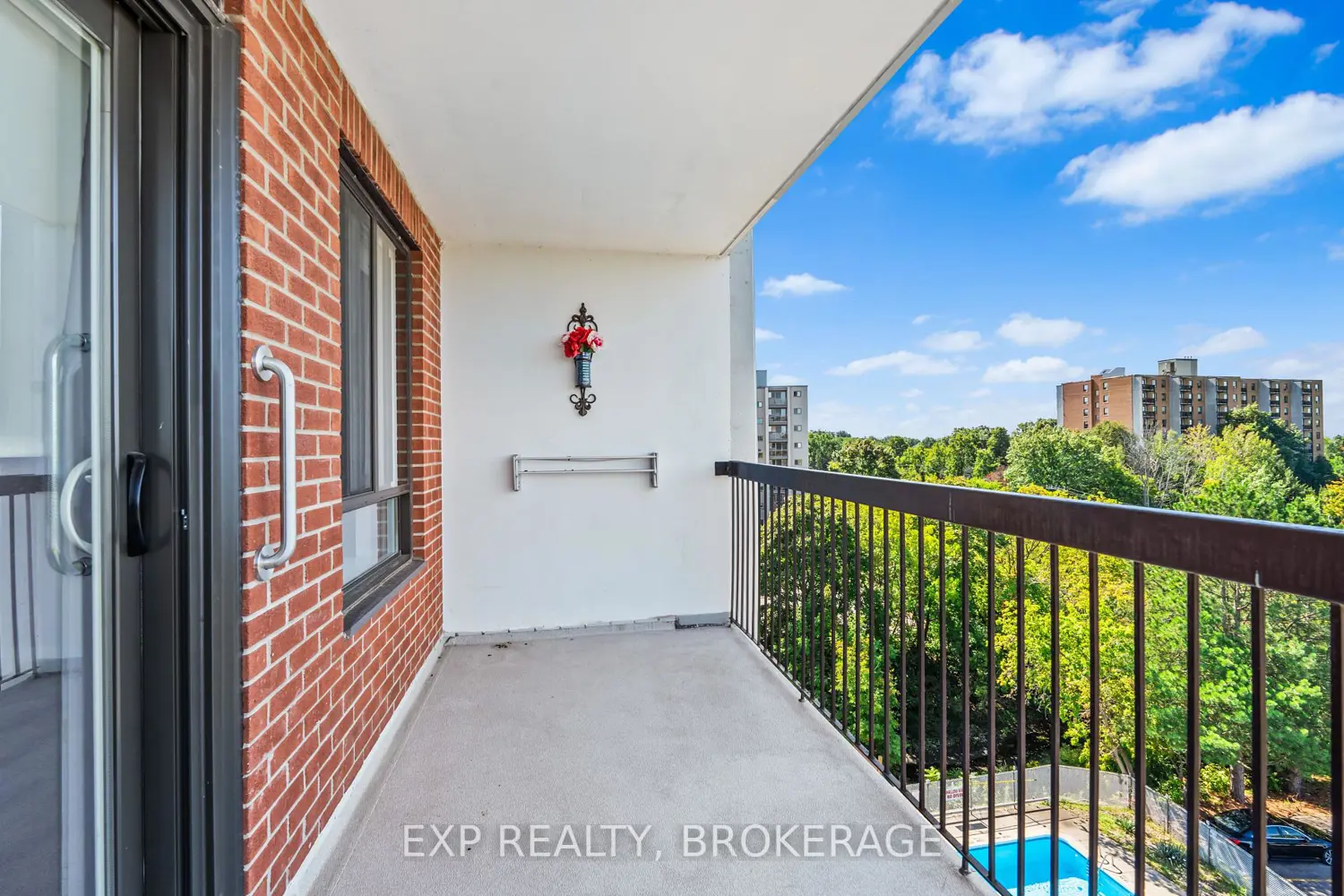 Additional image 13 of 14 Greenview Drive 607