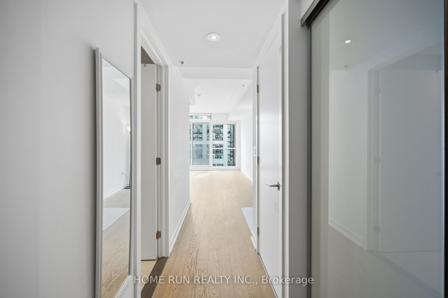 Additional image 3 of 1007-199 Slater Street, Ottawa, ON, K1P 0C8