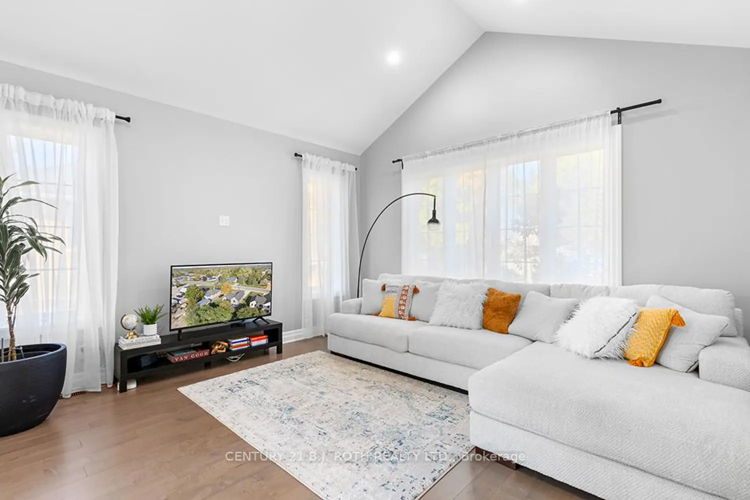 Additional image 7 of 1076 7Th Avenue