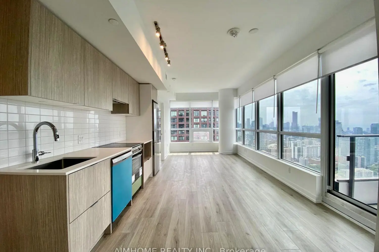 Additional image 3 of 395 Bloor Street 4902