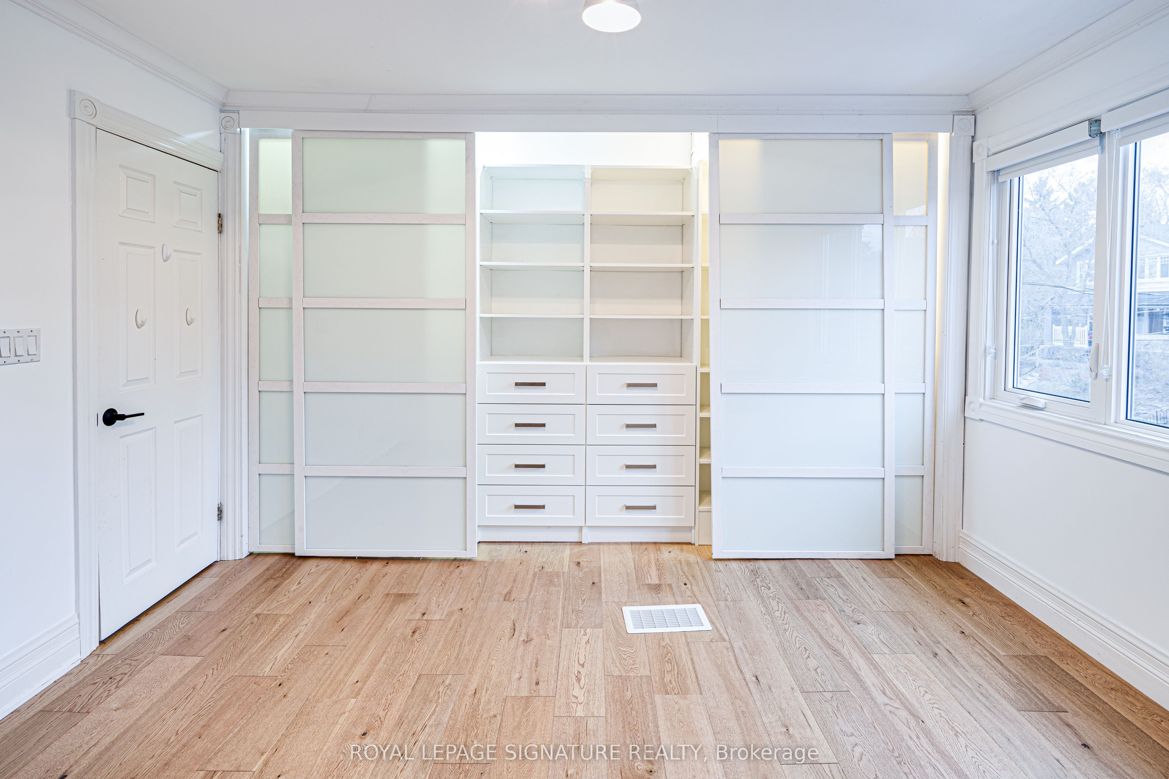 Additional image 5 of 218 Lee Avenue, Toronto, ON, M4E 2P3