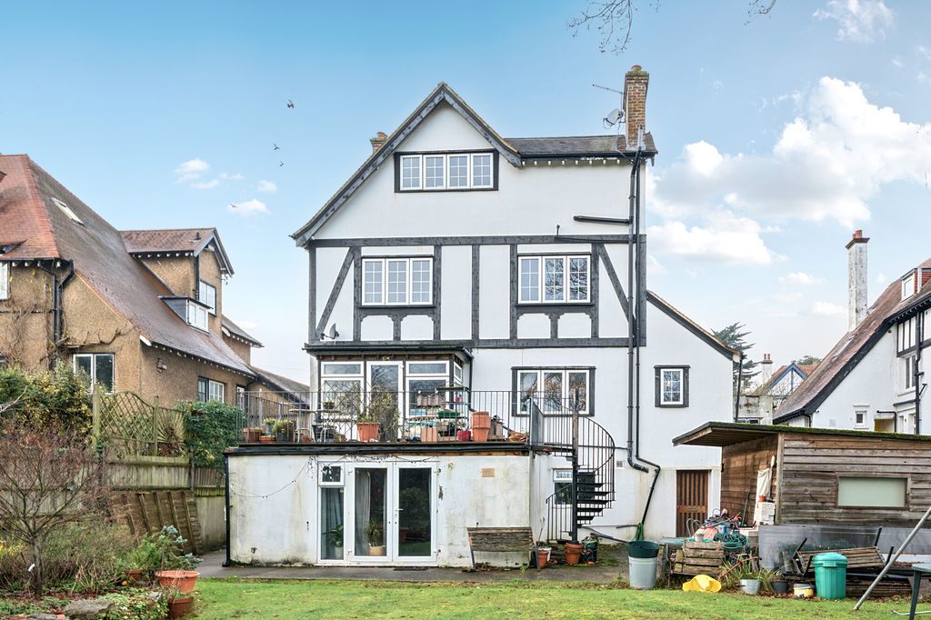 Additional image 10 of 8 bed detached house for saleLyonsdown Avenue, New Barnet EN5