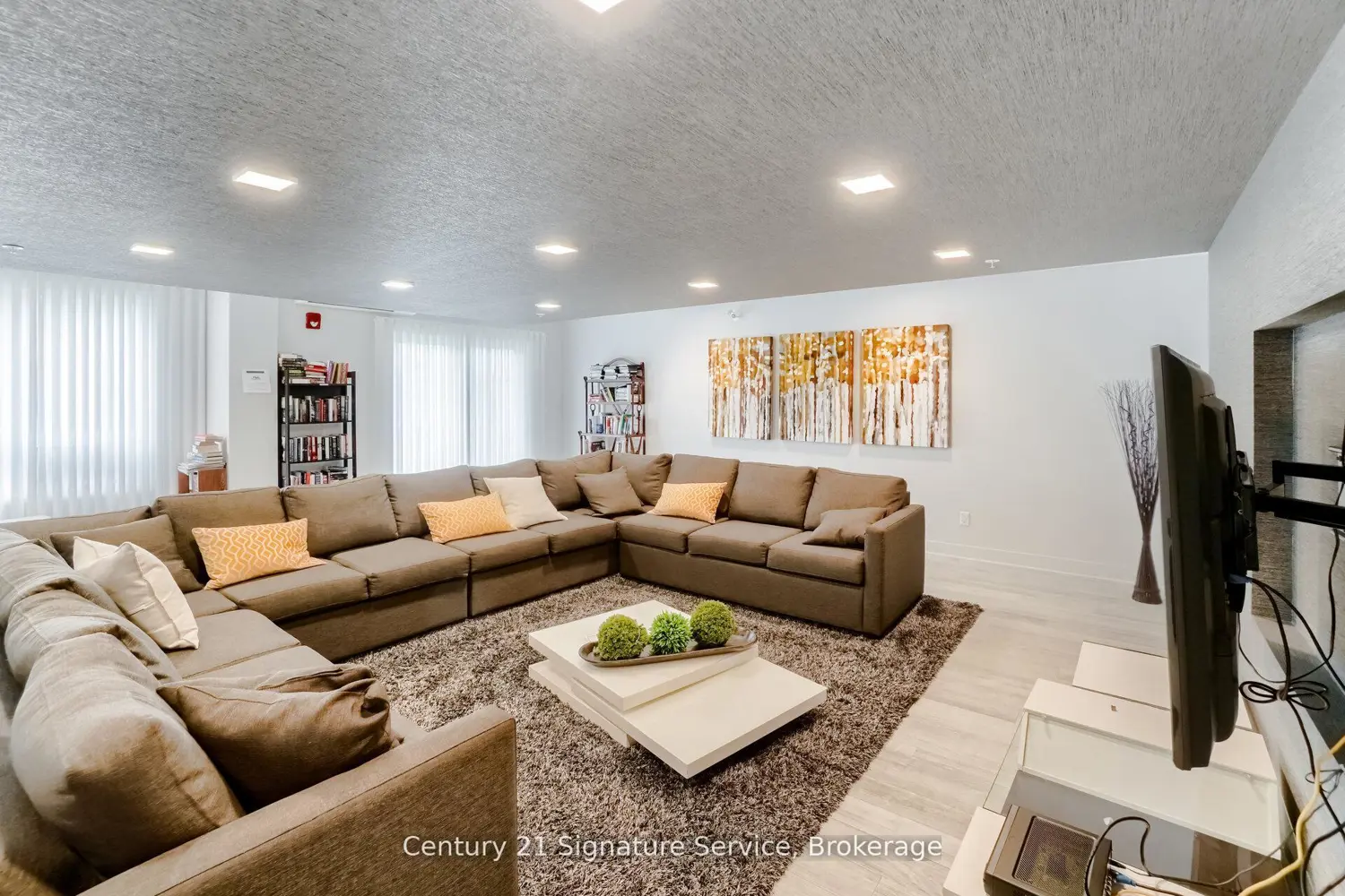 Additional image 18 of 3170 Erin Mills Parkway 401