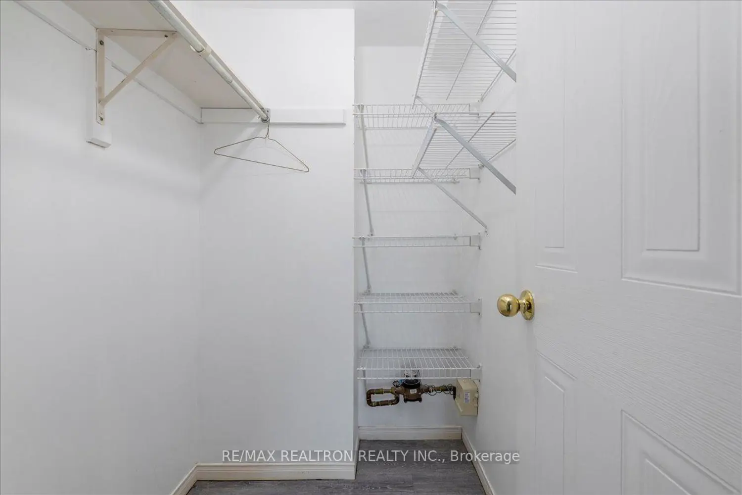 Additional image 14 of 492 Laclie Street 302