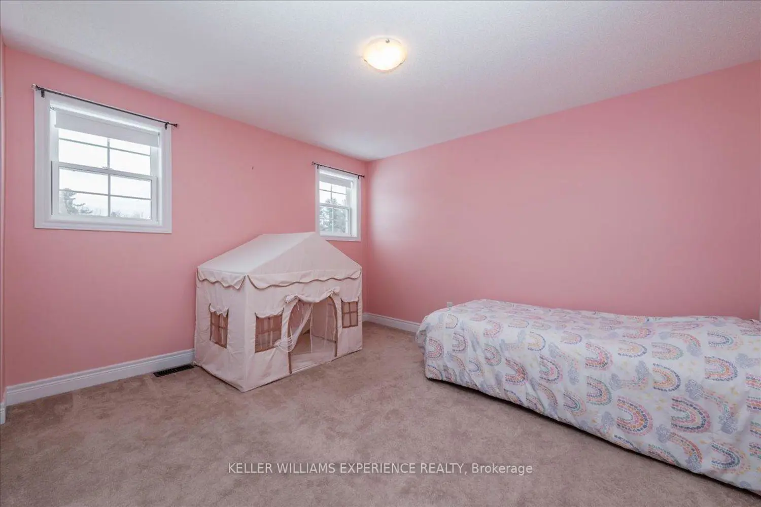 Additional image 2 of 70 Fieldstream Chase