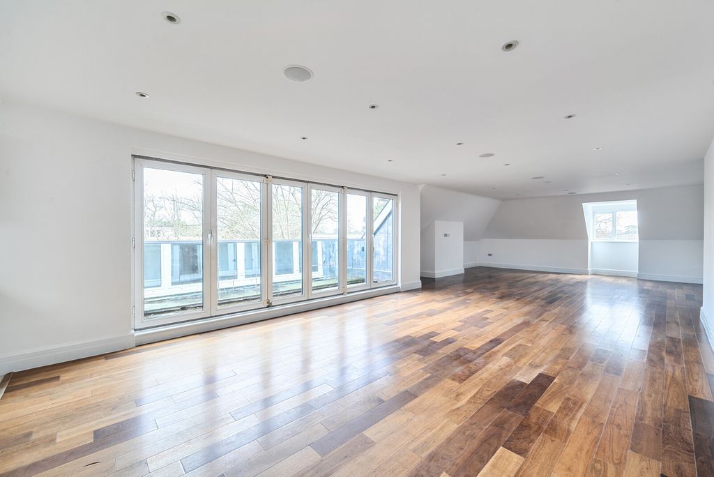 Additional image 3 of 3 bed flat for saleGower Road, Weybridge KT13