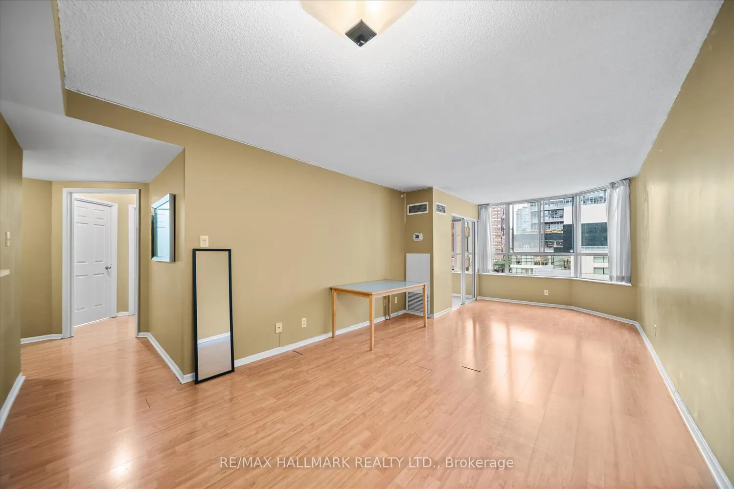 Additional image 8 of 717 Bay Street 703