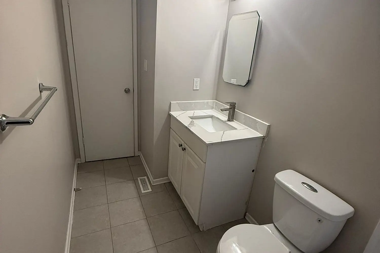 Additional image 15 of 4 Carleton Place