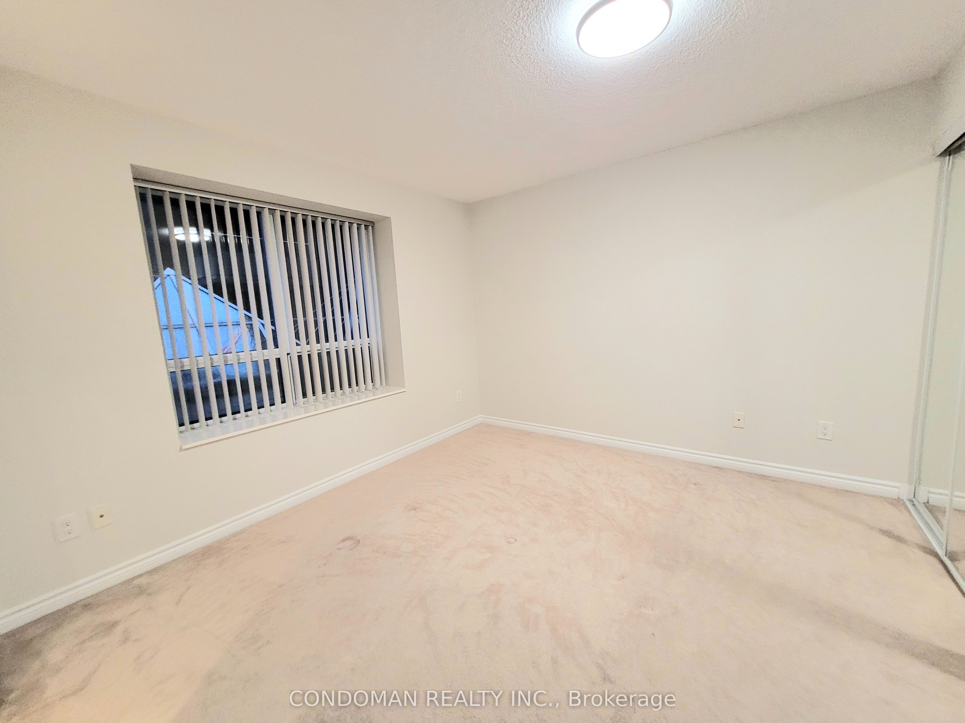 Additional image 5 of 340-250 Wellington Street W, Toronto, ON, M5V 2V4