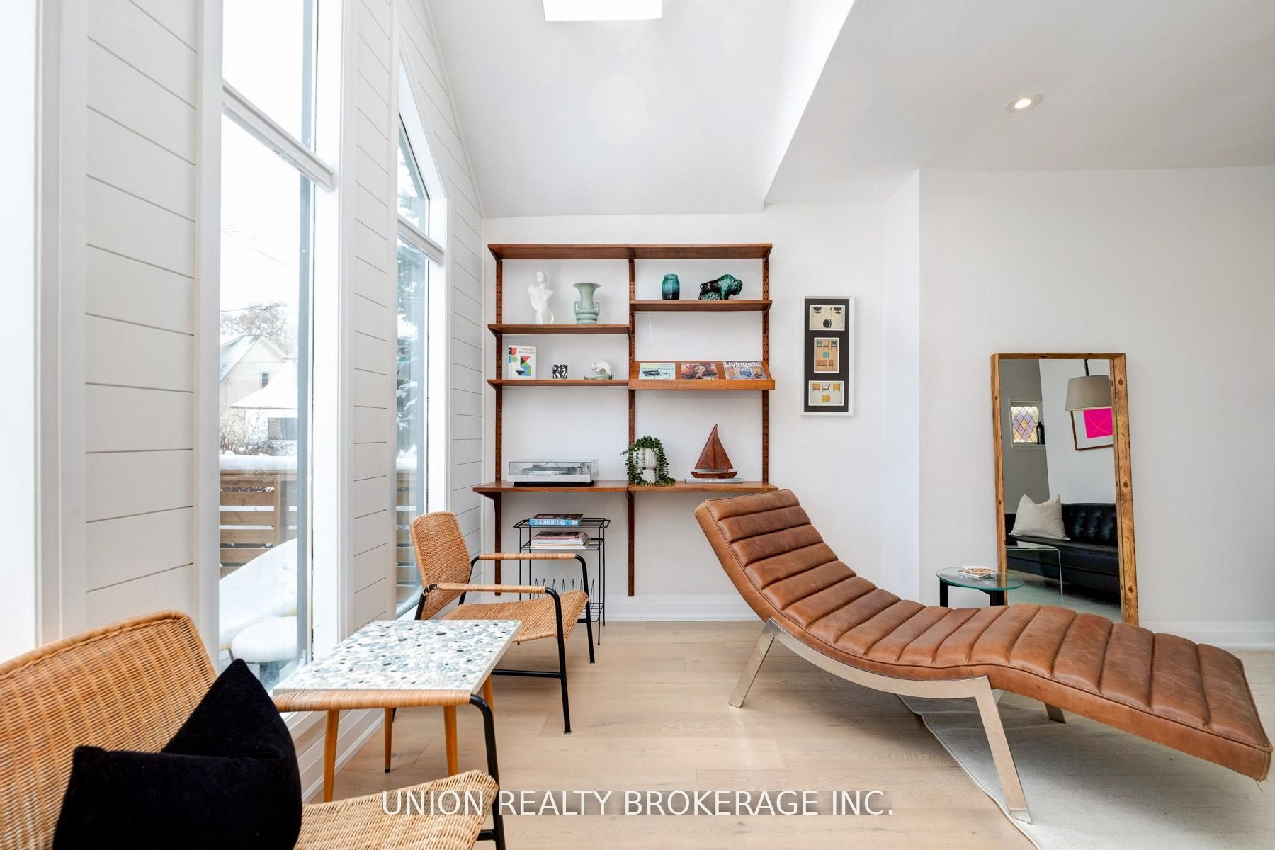 Additional image 4 of 8 Bryant Avenue, Toronto, ON, M4C 5G8