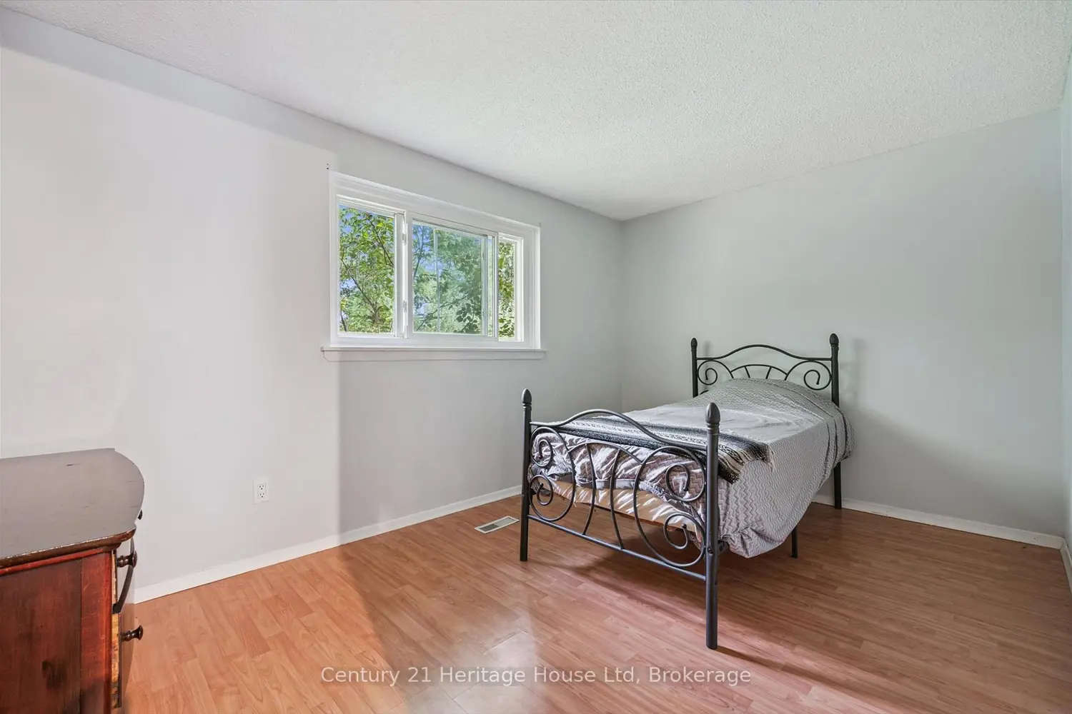 Additional image 7 of 378 West Acres Drive