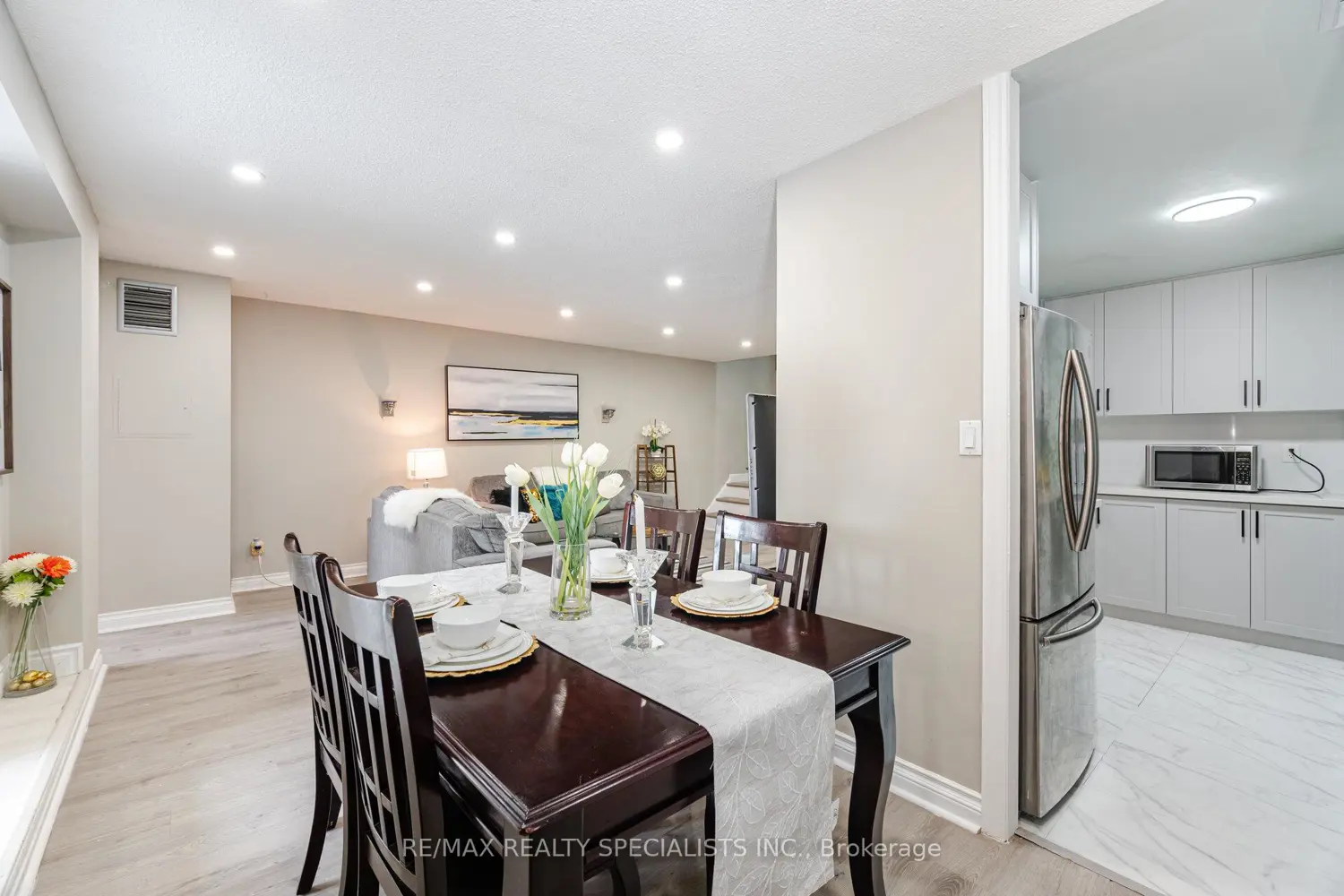 Additional image 2 of 3025 The Credit Woodlands Road 325