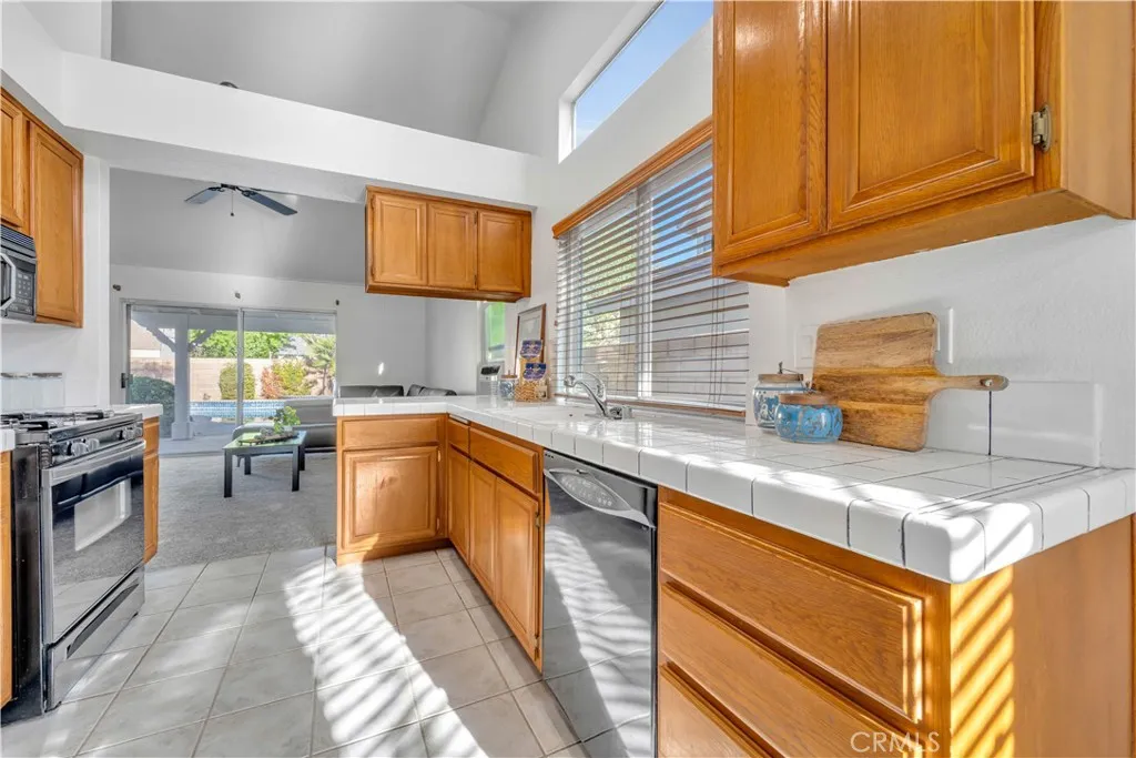 Additional image 32 of 40432 Aster Pl, Palmdale, CA 93551