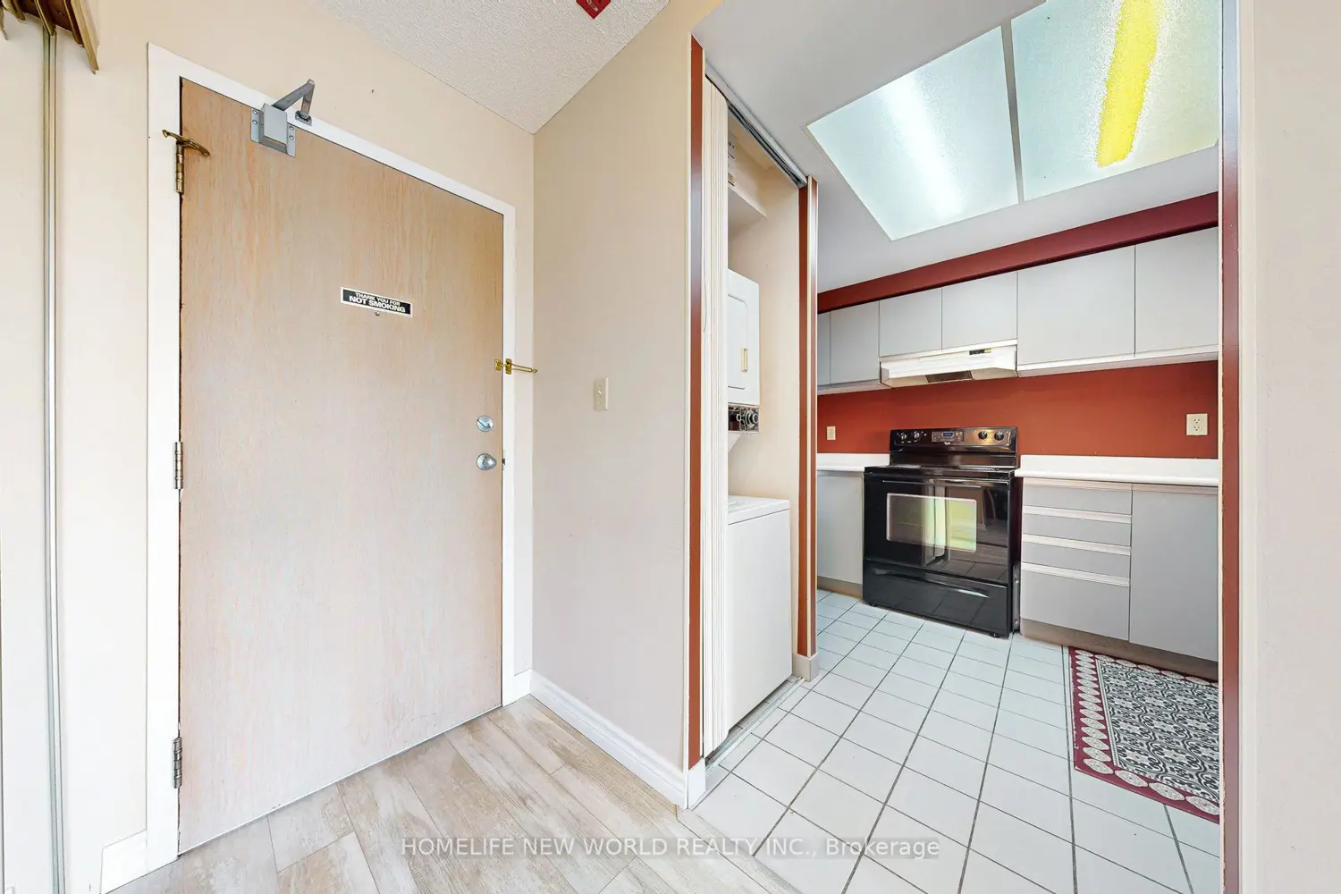 Additional image 4 of 711 Rossland Road 706