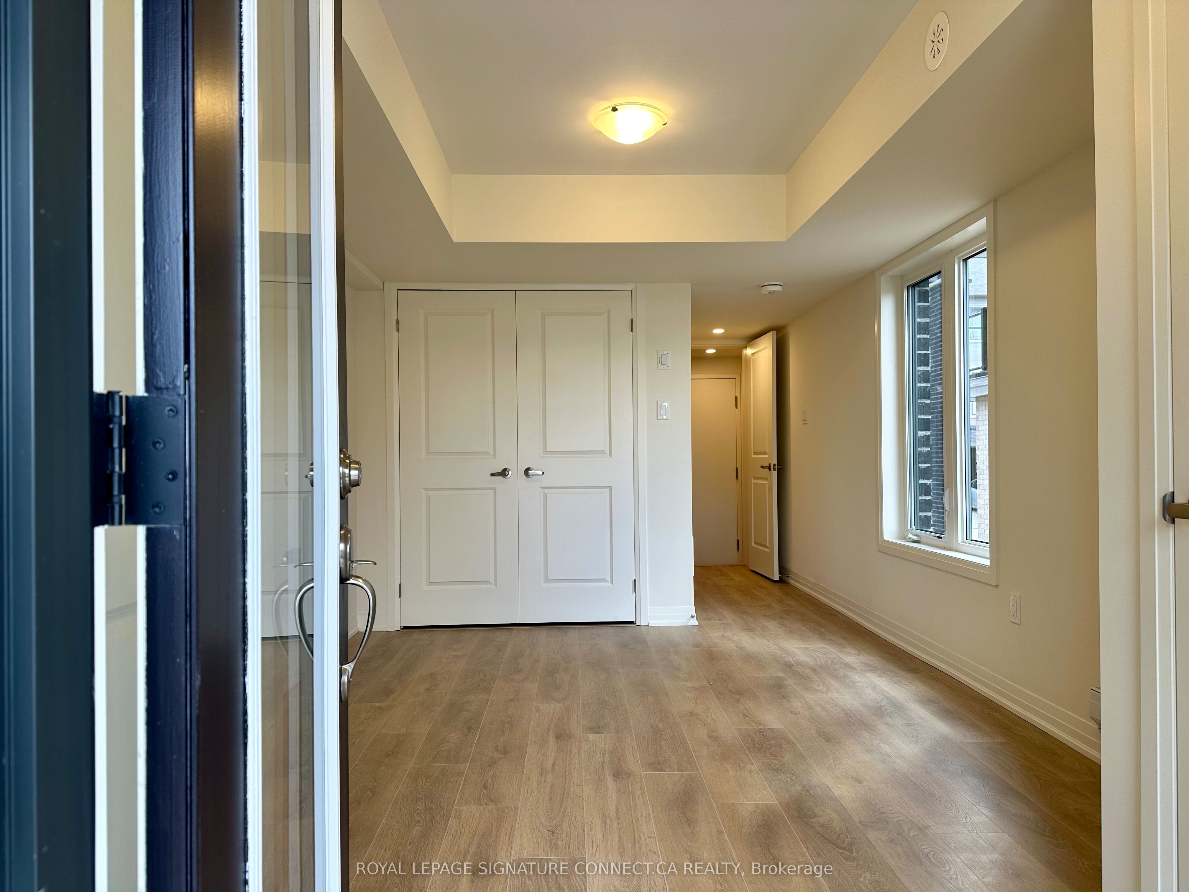 22 Emmas Way, Whitby, ON, L1R 0S7