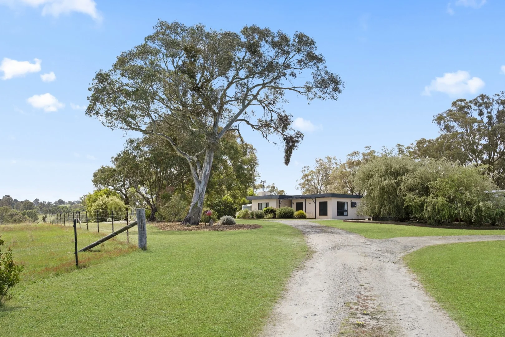 1854 Range Road, Mummel NSW 2580