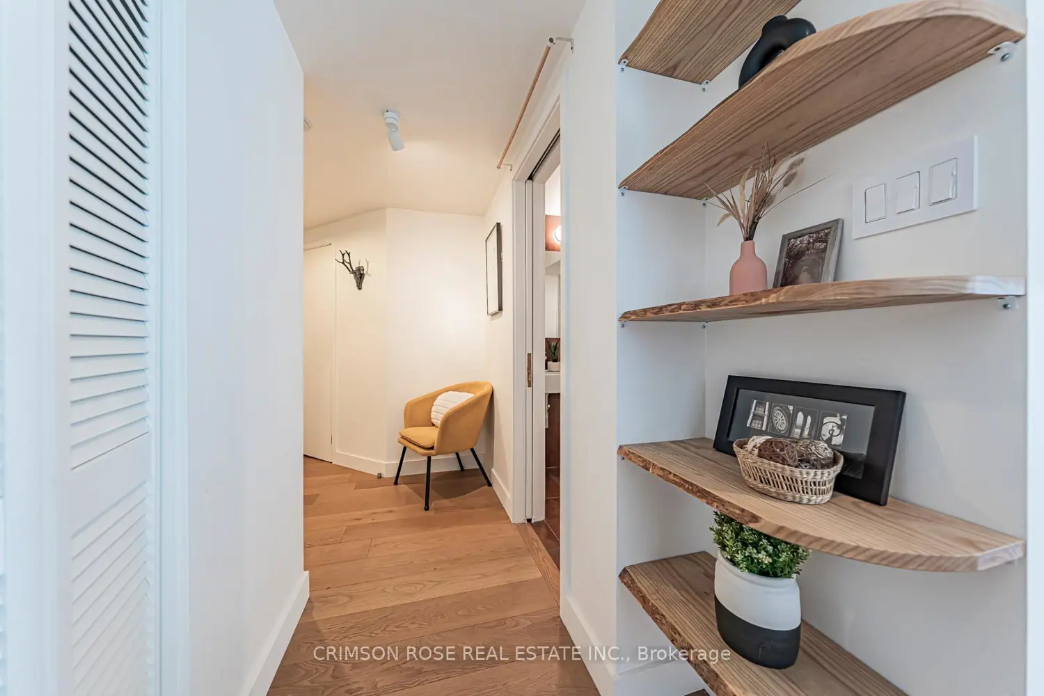 Additional image 8 of 10 Queens Quay 1107
