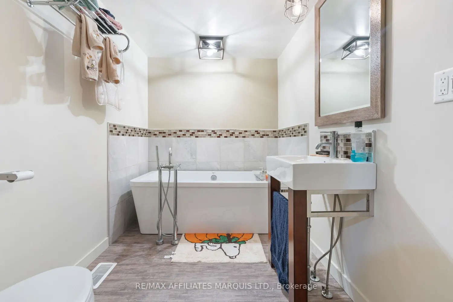 Additional image 4 of 310 Belmont Street