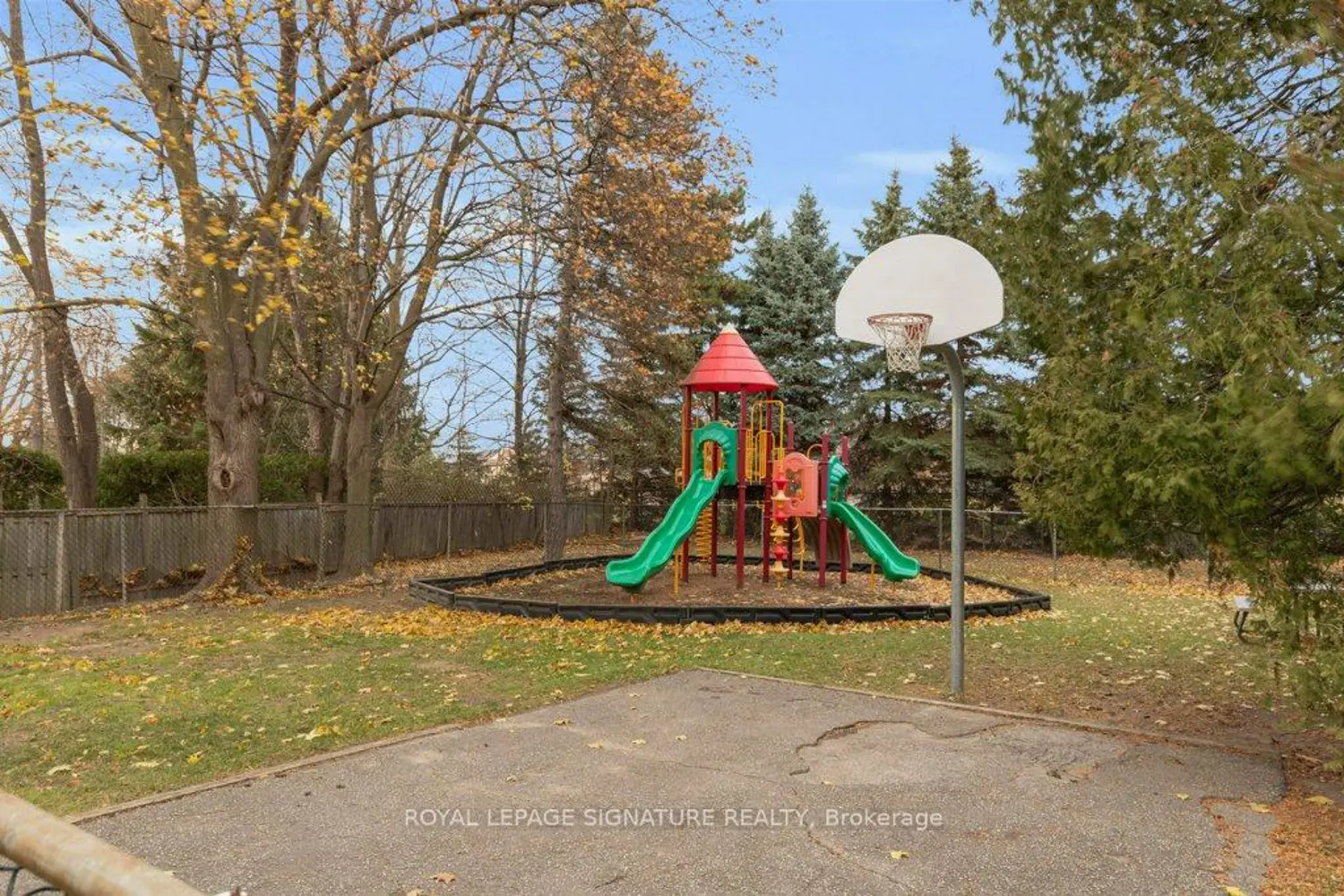 Additional image 18 of 28 Stately Way