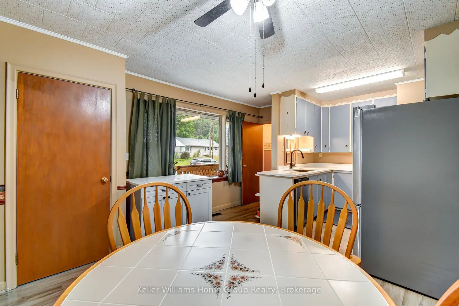 Additional image 7 of 2 Easton Avenue