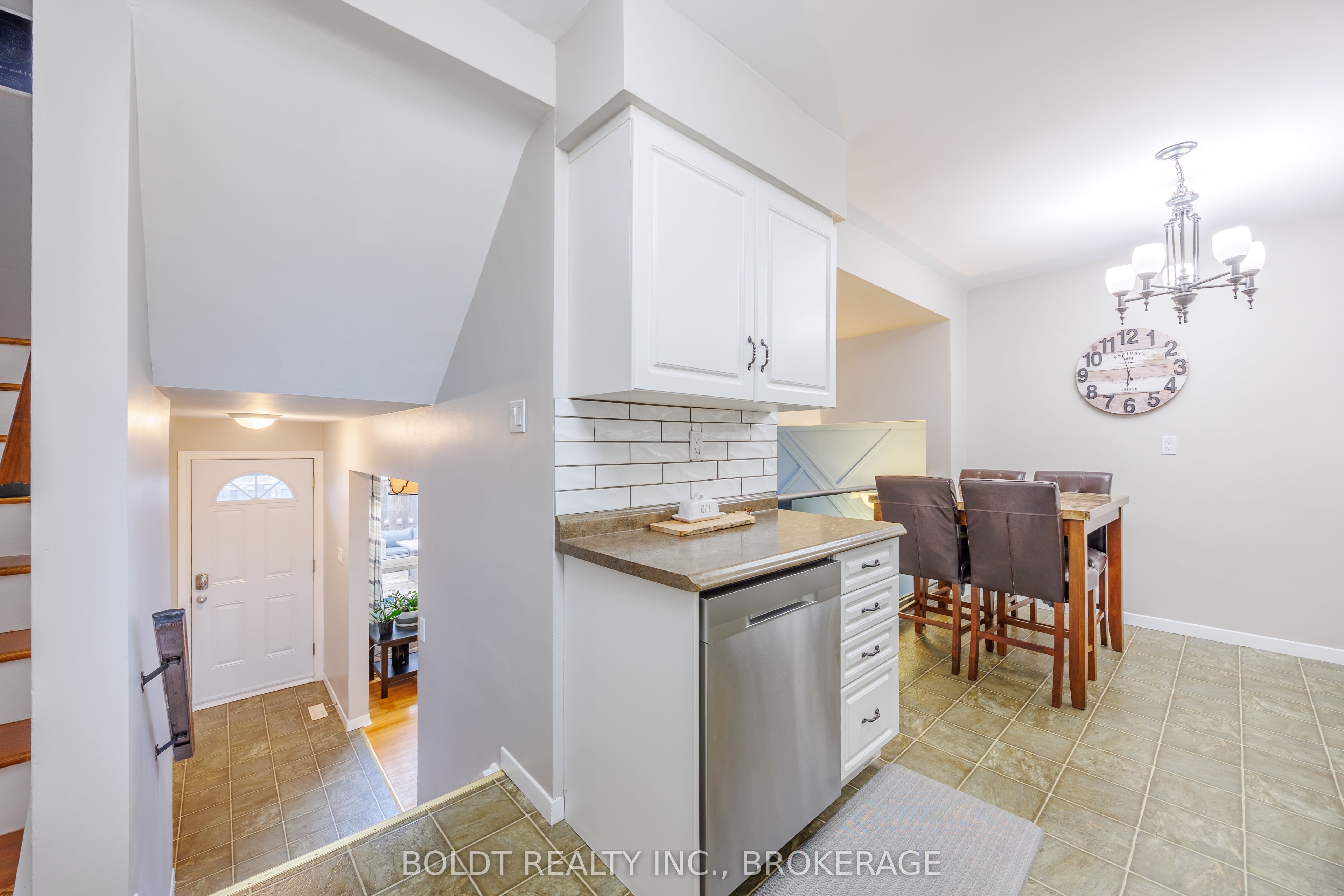 Additional image 6 of 101-5 Woodlawn Court, Grimsby, ON, L3M 3T4