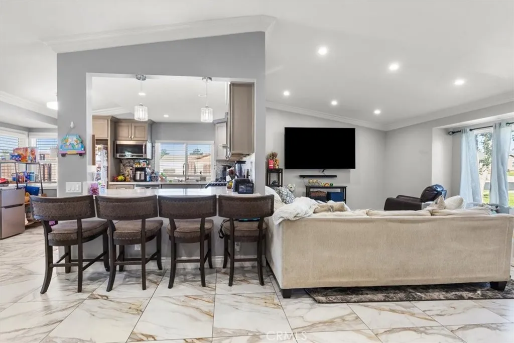 Additional image 70 of 661 Woodhill St, Rialto, CA 92376