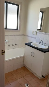 Additional image 7 of 49B Maireana Cct, Roxby Downs SA 5725