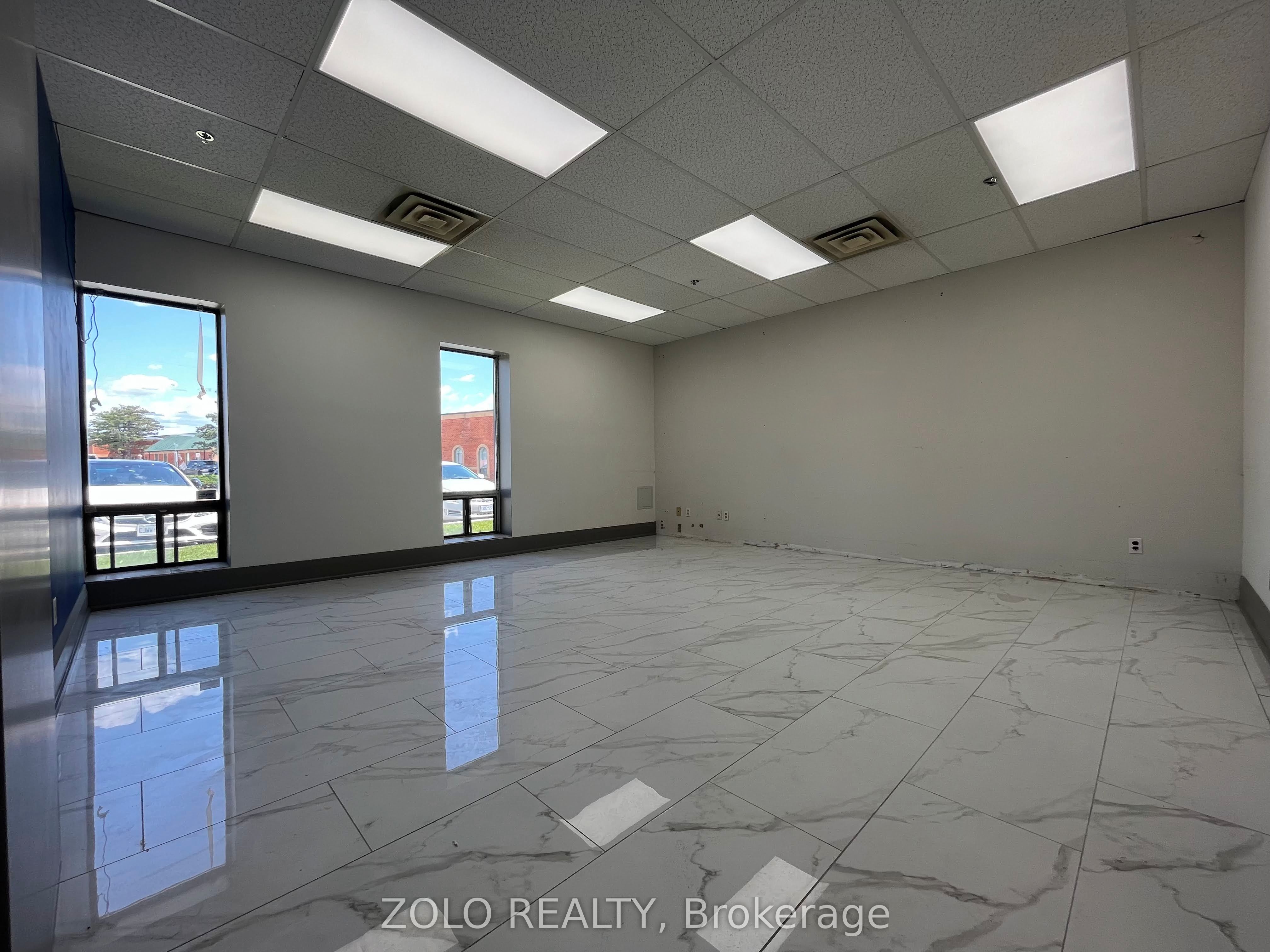 Additional image 3 of 33-1200 Aerowood Drive, Mississauga, ON, L4W 2S7