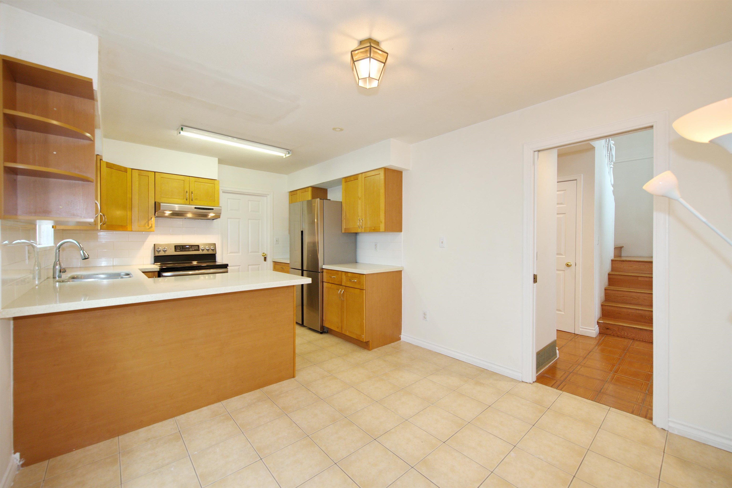 Additional image 5 of 7203 Bridlewood Court, Burnaby, BC, V5A 4A4