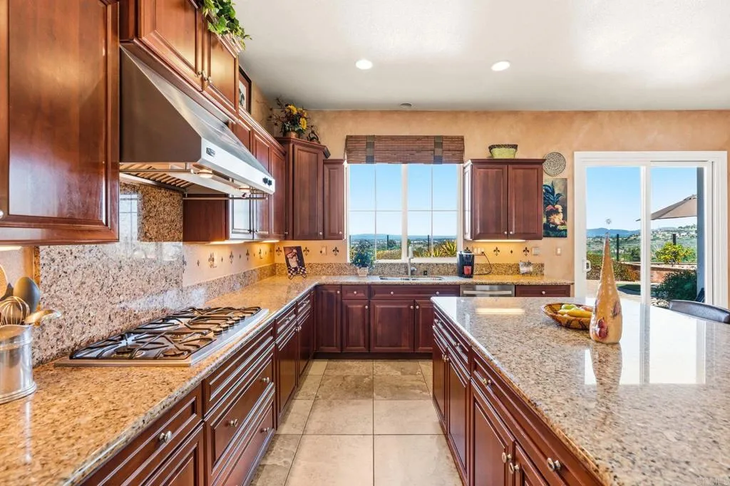 Additional image 54 of 7090 Corintia Street, Carlsbad, CA 92009