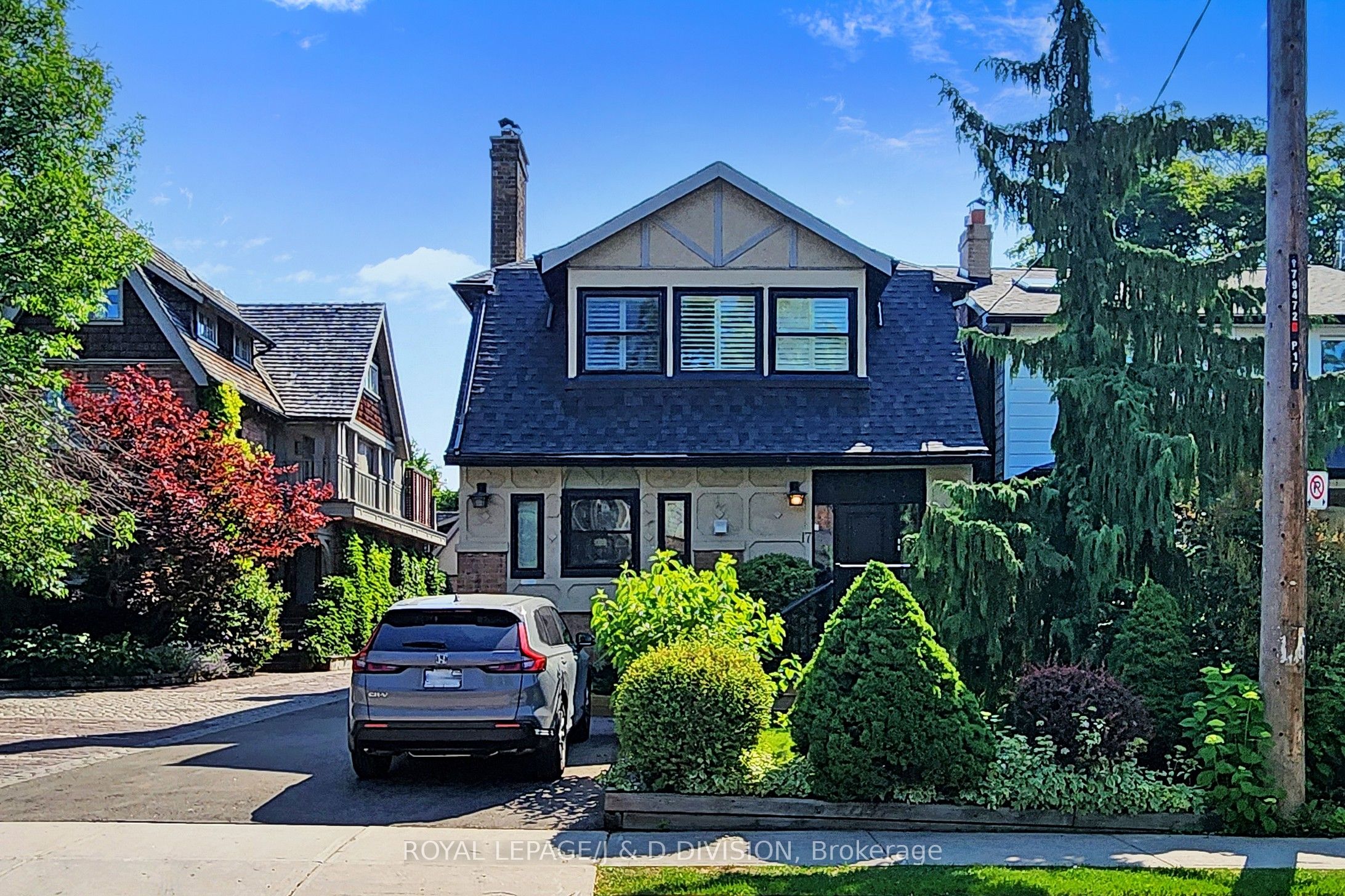 Upper-17 Humewood Drive, Toronto, ON, M6C 2W3