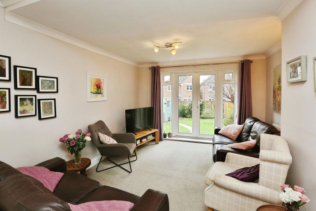 Additional image 5 of 3 bed detached bungalow for saleLower Northam Road, Hedge End, Southampton SO30