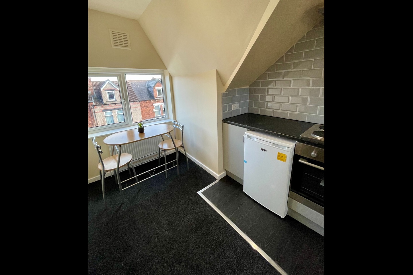 Additional image 2 of 1 Bed Flat, Landseer Avenue, LS13, N1 7GU