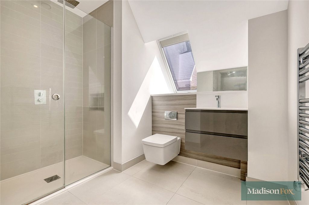 Additional image 29 of 5 bed detached house for saleHigh Road, Chigwell, Essex IG7