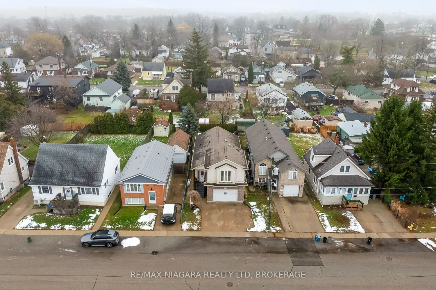 Additional image 11 of 30 Ball Avenue