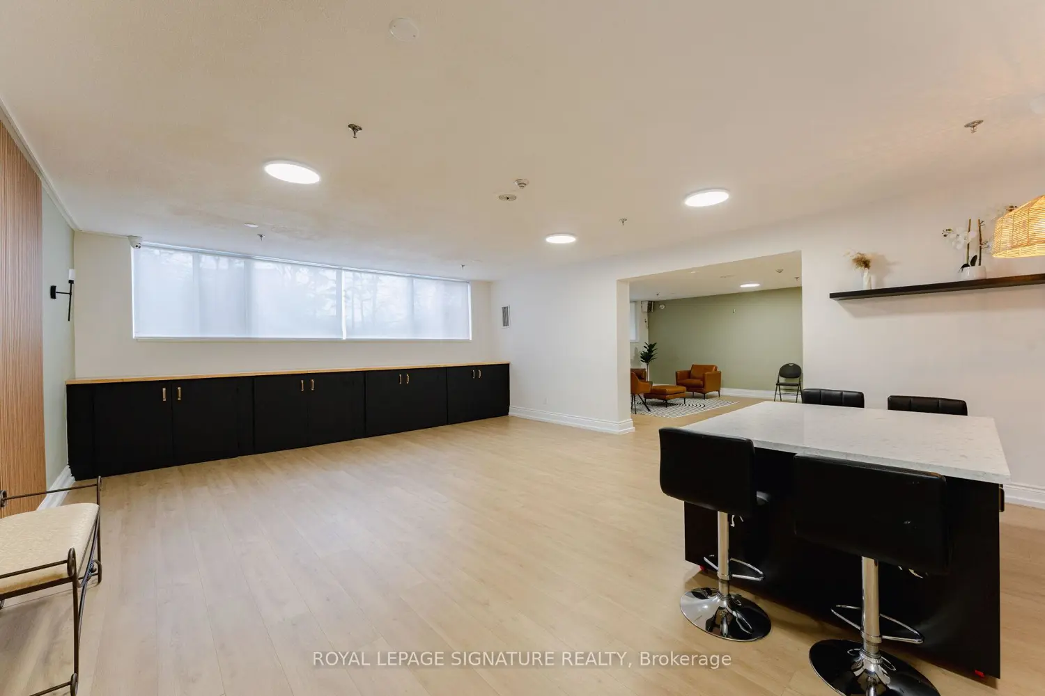 Additional image 16 of 85 Emmett Avenue 2011
