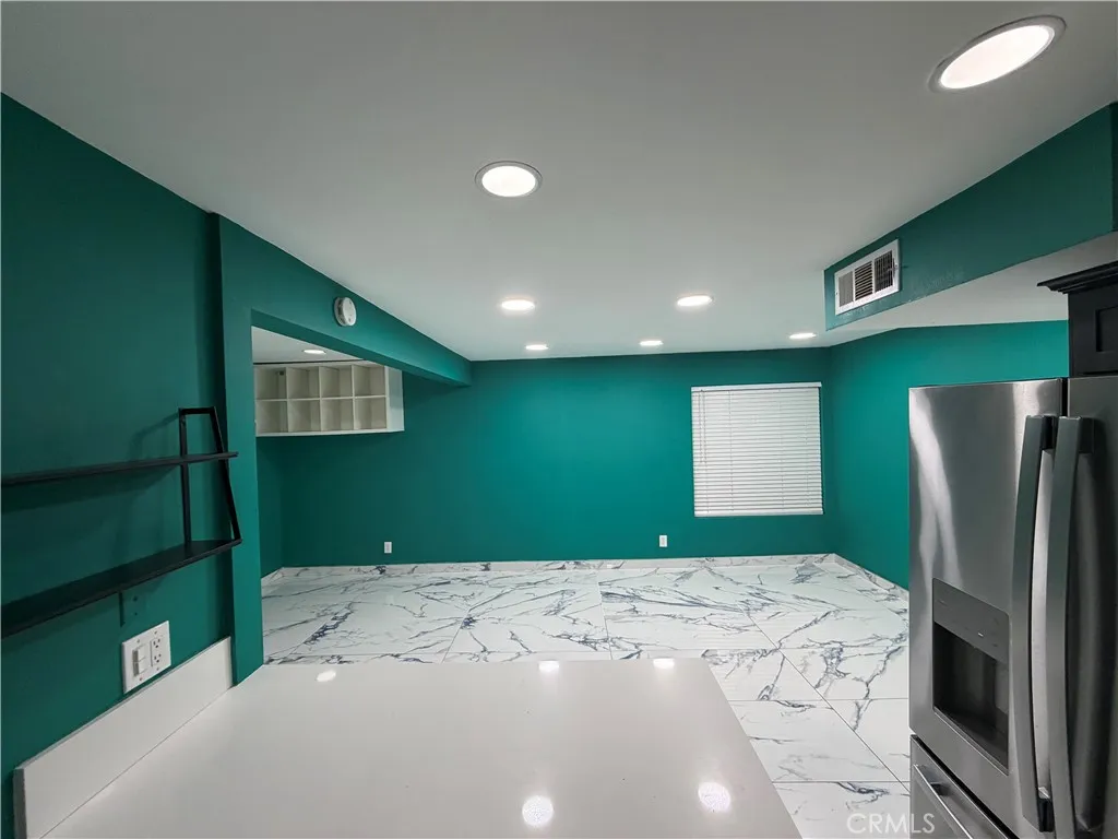 Additional image 6 of 5652 Yolanda Avenue Unit 7, Tarzana, CA 91356