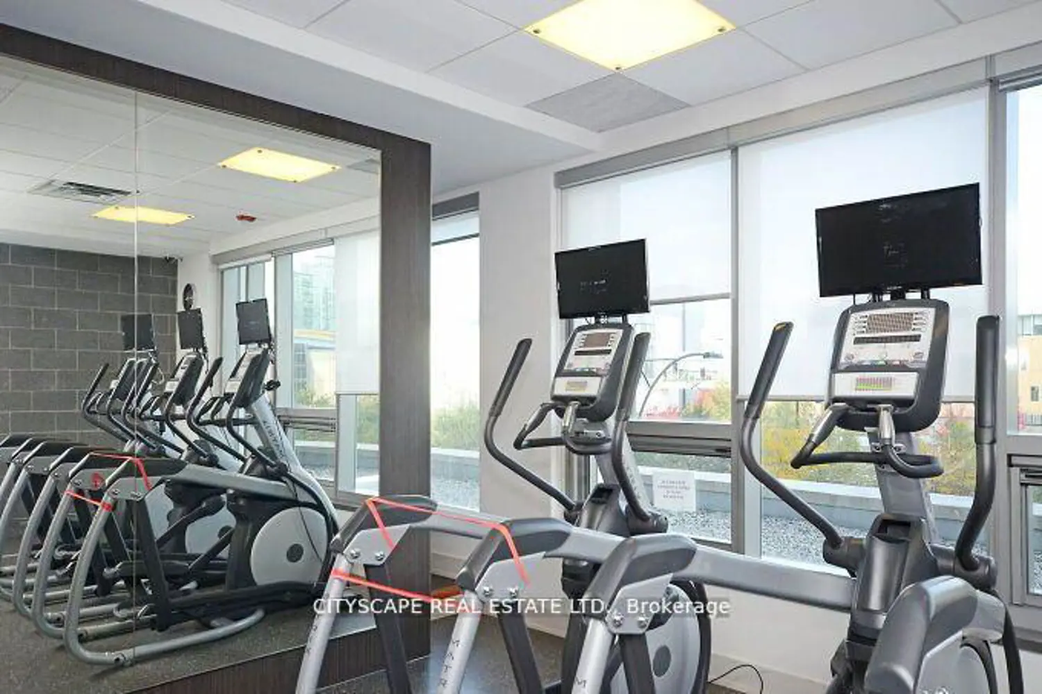 Additional image 17 of 360 Square One Drive 3205