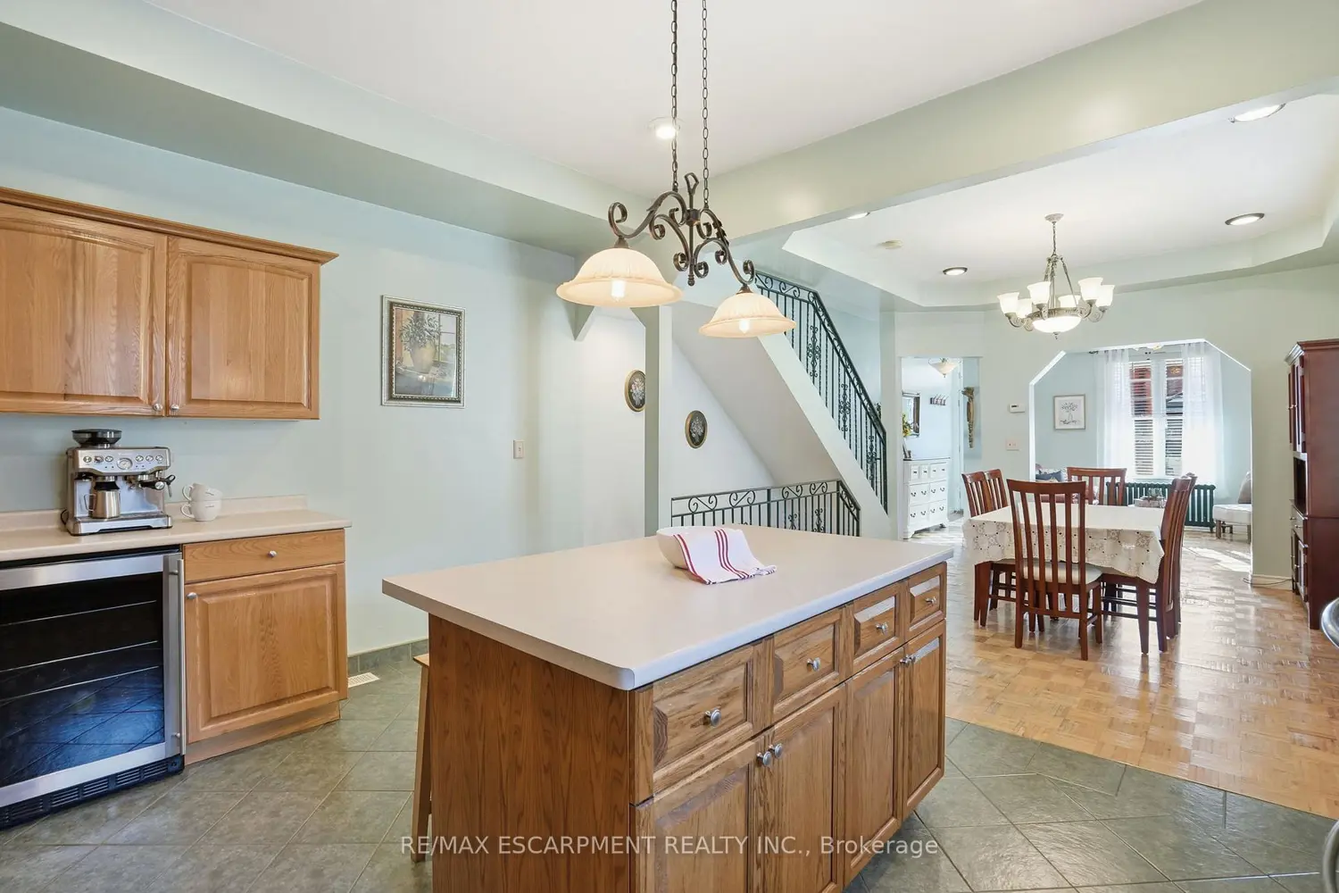 Additional image 9 of 81 Simcoe Street