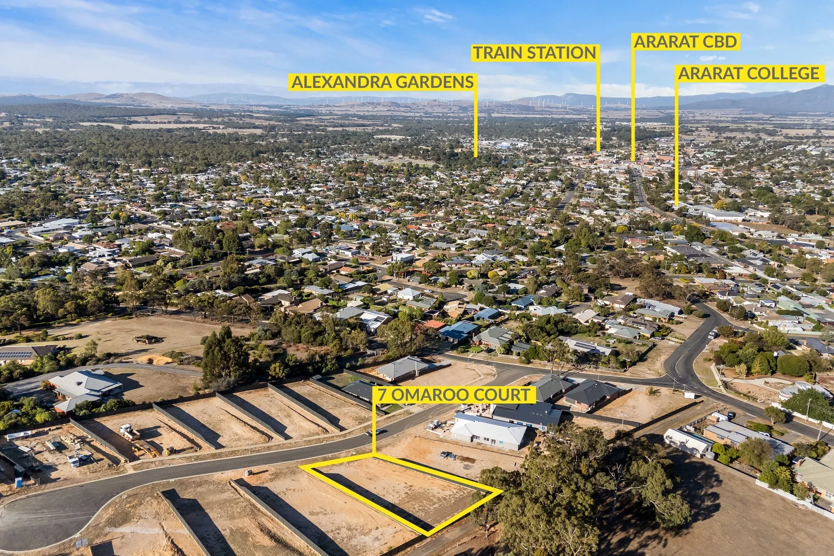 7 Omaroo Court, Ararat VIC 3377