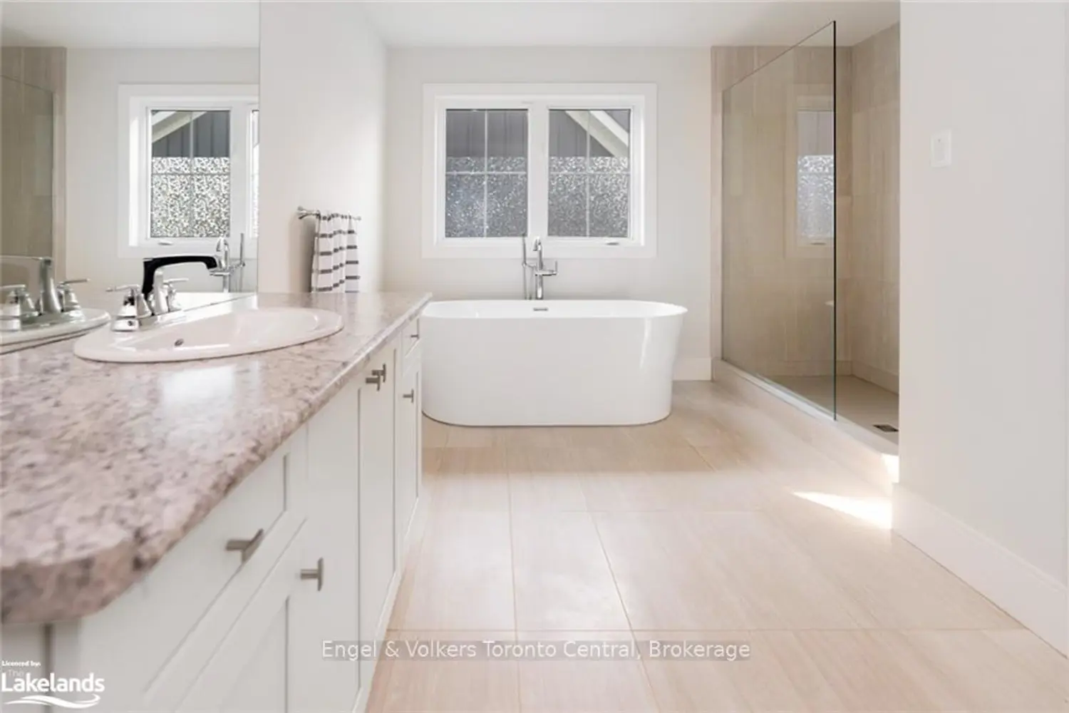 Additional image 8 of 364 Yellow Birch Crescent