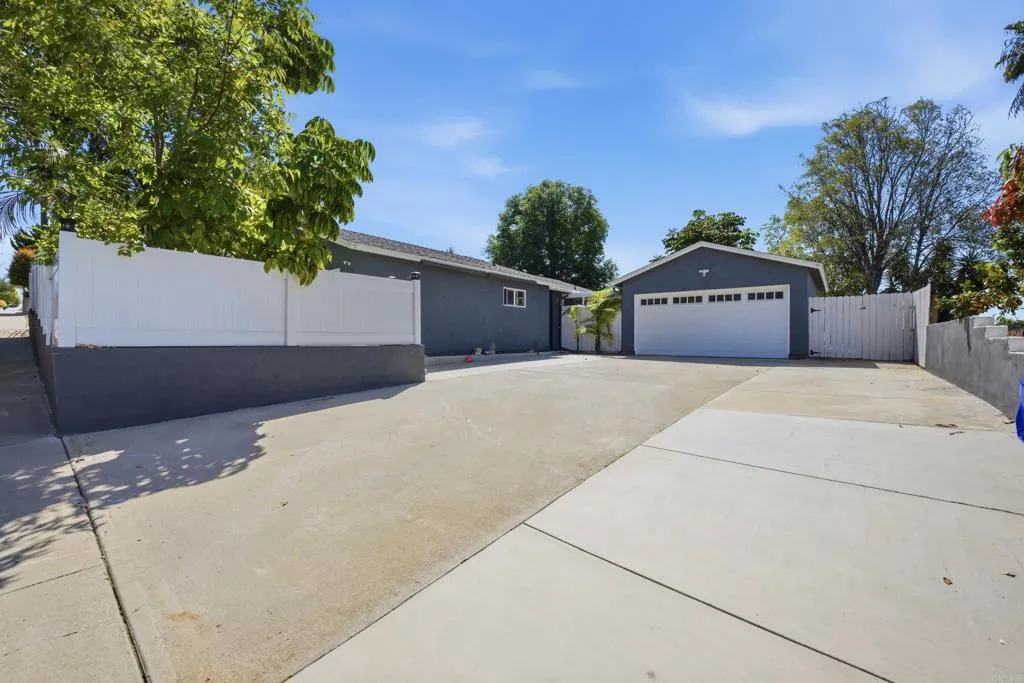 4081 Thomas Street, Oceanside, CA 92056