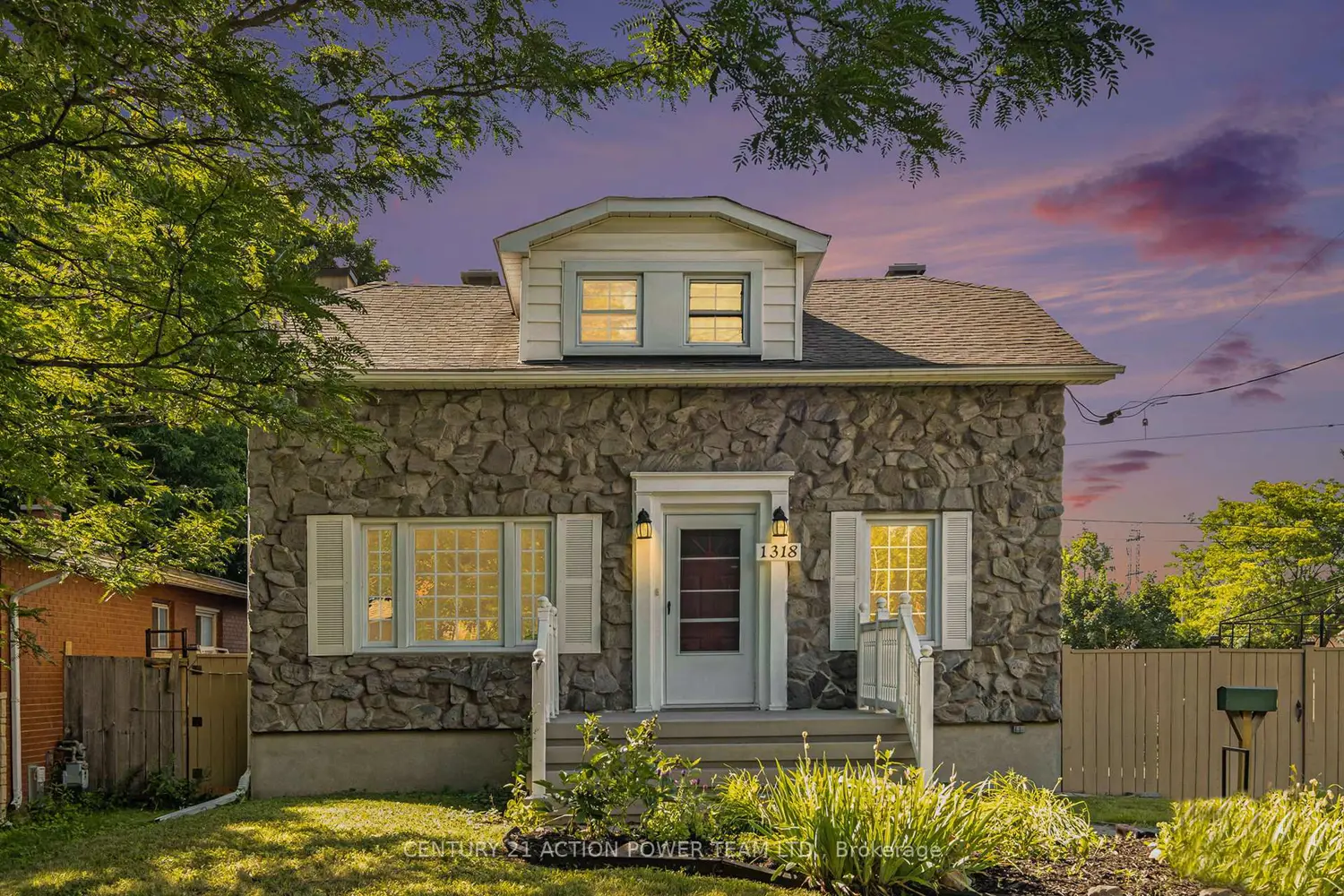 1318 Brookline Avenue photo 4
