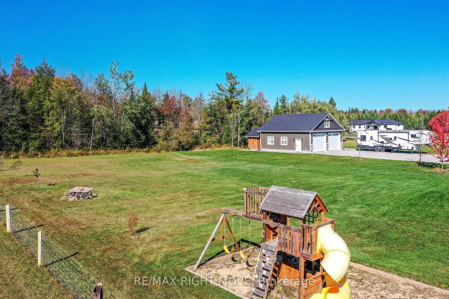 Additional image 20 of 2448 Stockdale Road