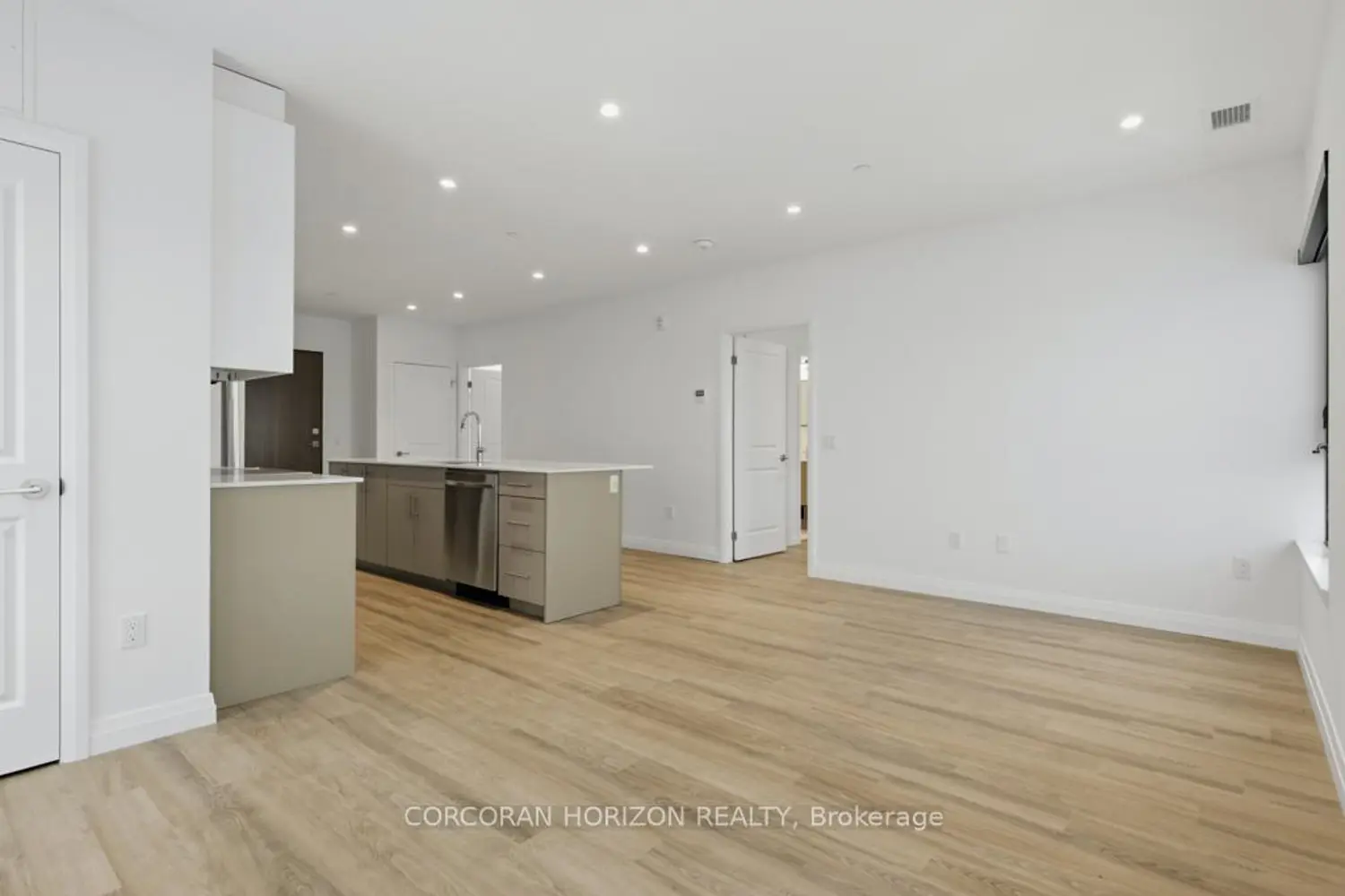 Additional image 16 of 525 New Dundee Road 724