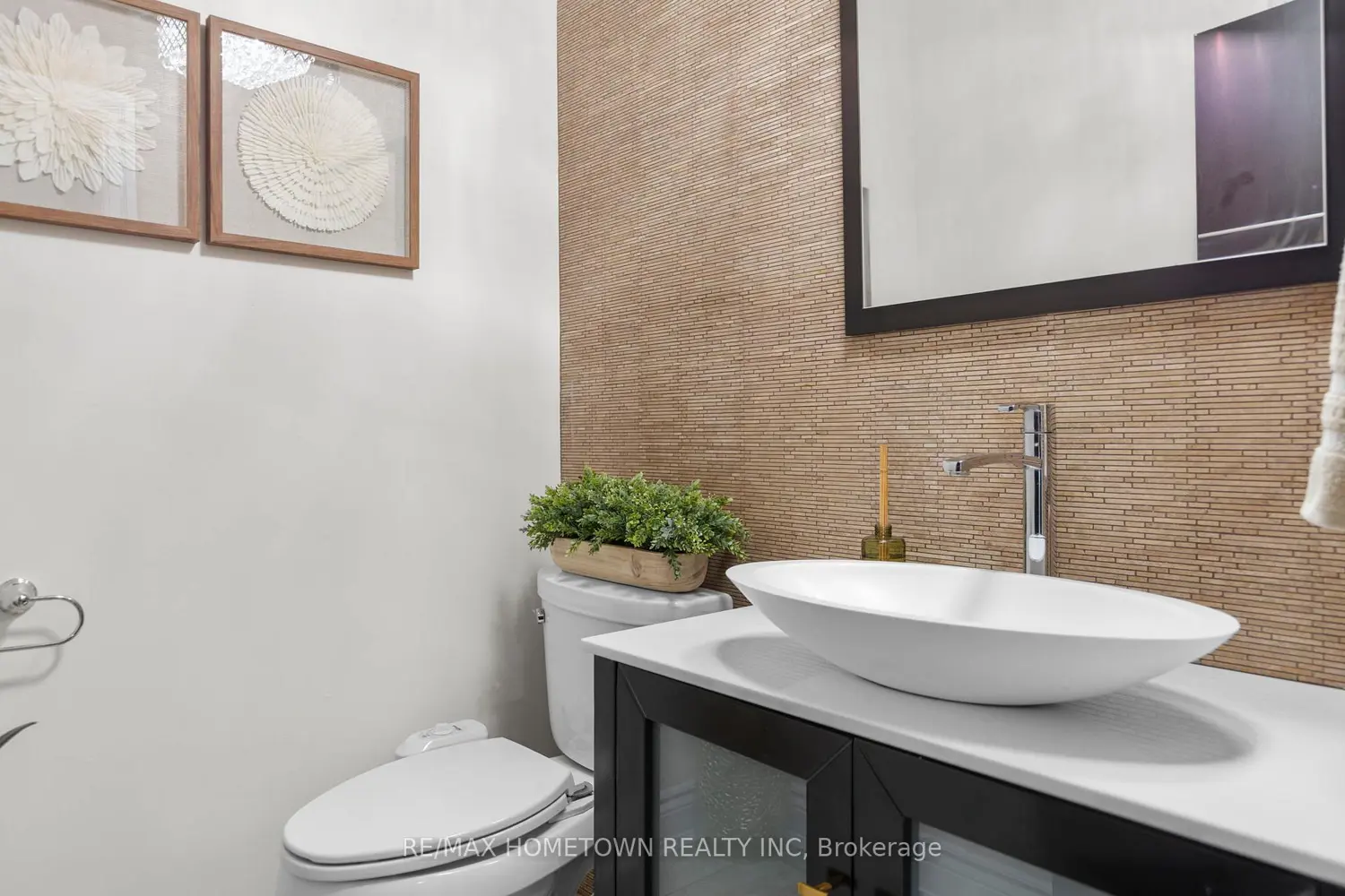 Additional image 7 of 1020 Crestwood Drive