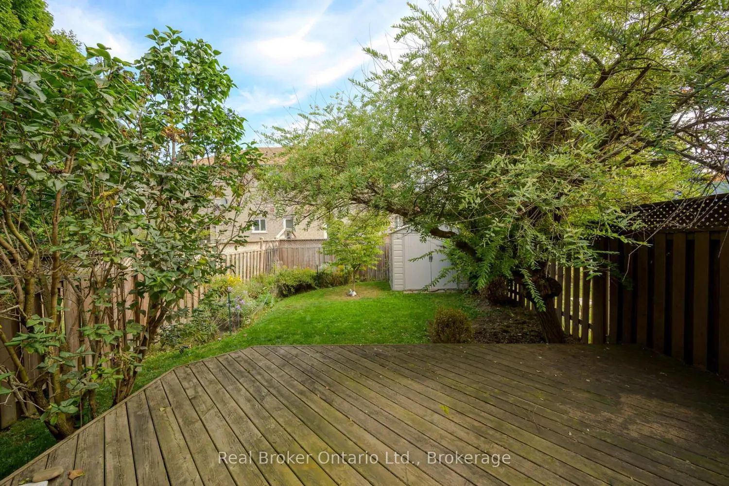 Additional image 20 of 2189 Shorncliffe Boulevard