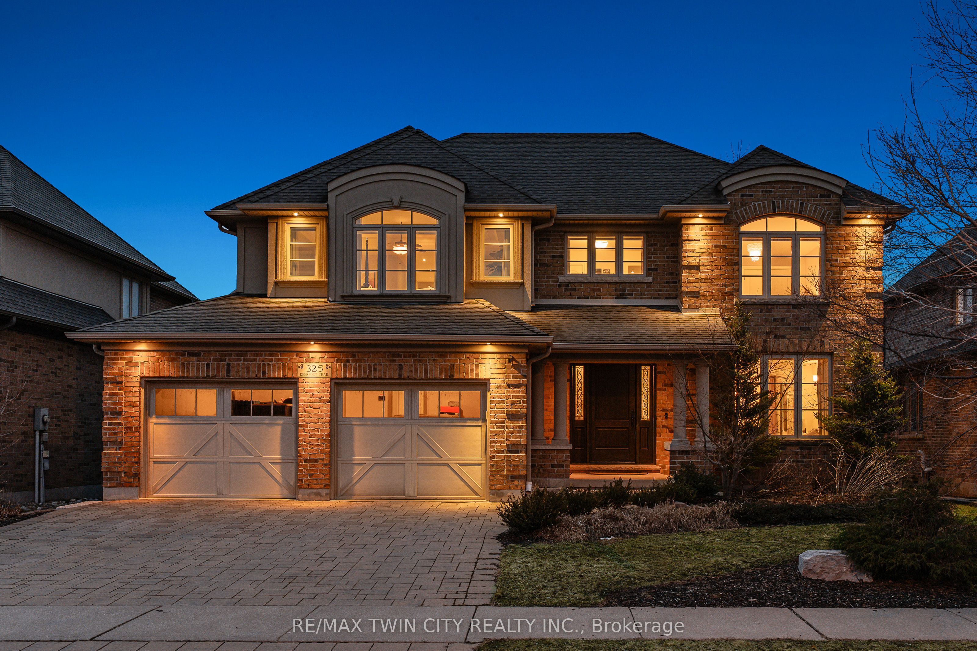 325 Deerfoot Trail, Waterloo, ON, N2K 0B4