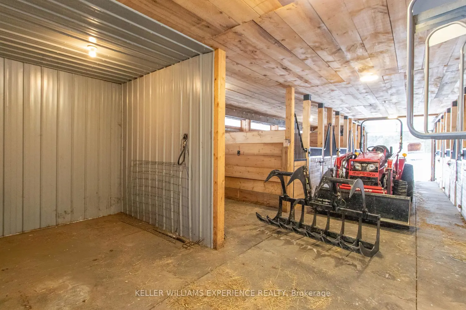 Additional image 11 of 744 Trunk Road